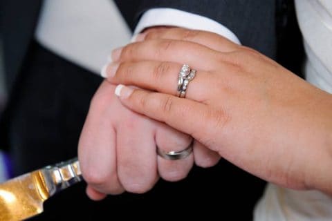 Engagement Ring Vs Wedding Band 480x320 