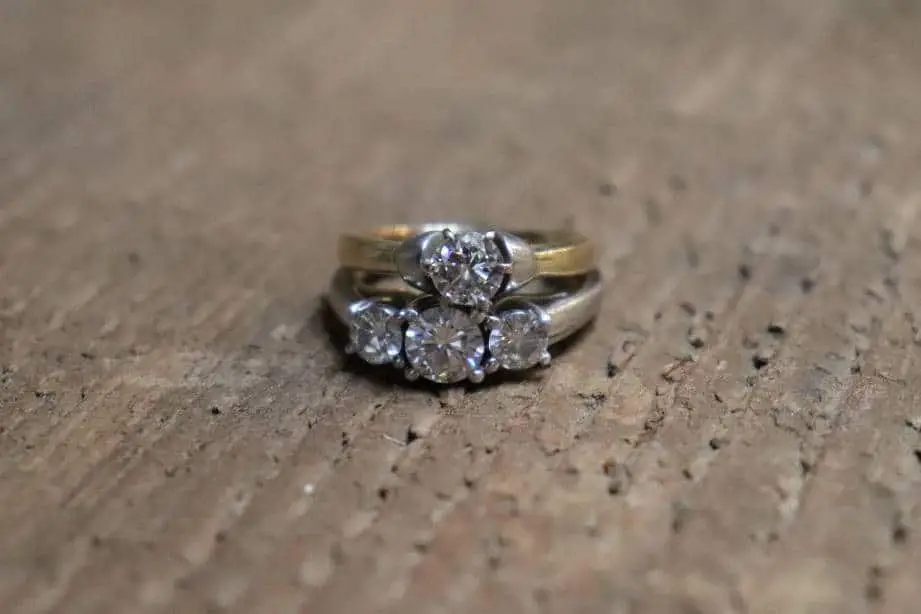 Moissanite and Diamond Look Almost Identical to Each Other